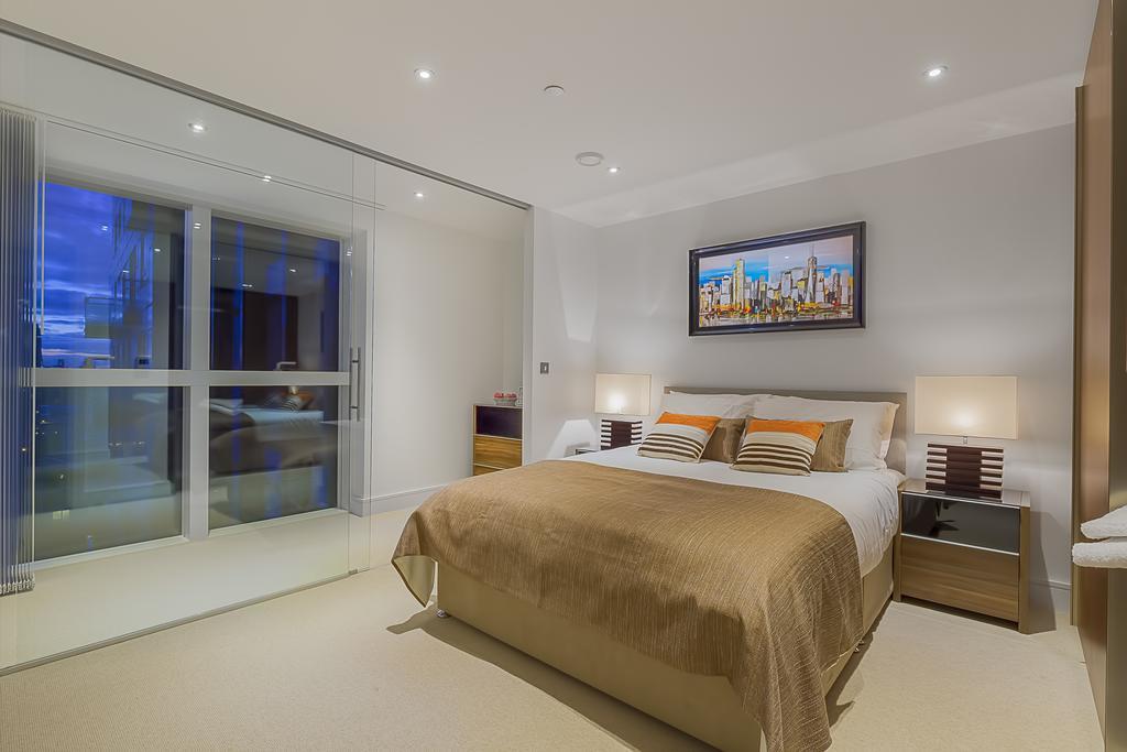 Lincoln Plaza Apartment ลอนดอน ภายนอก รูปภาพ