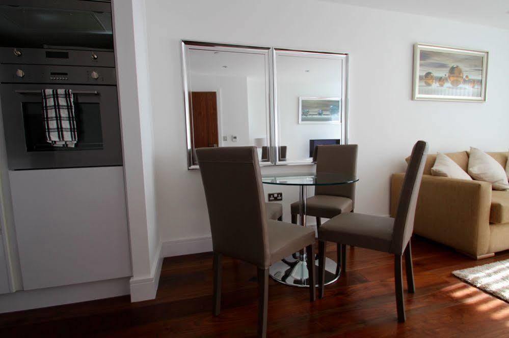 Lincoln Plaza Apartment ลอนดอน ภายนอก รูปภาพ